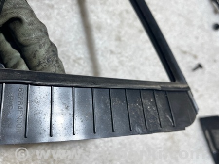 ФОТО Уплотнитель стекла двери для Subaru Crosstrek 3 GU (2022-) Київ