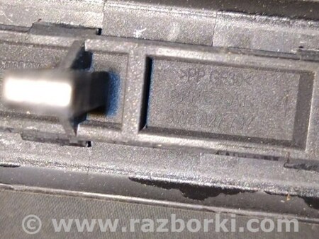 ФОТО Демпфер бардачка для Audi (Ауди) A4 B8 - 8K2, 8K5 (08.2007-11.2015) Киев