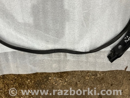 ФОТО Уплотнительная резинка боковой двери для Ford Explorer V U502 (10-19) Київ