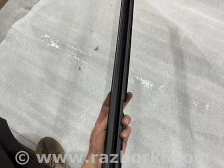 ФОТО Уплотнитель стекла двери для Ford Explorer V U502 (10-19) Київ