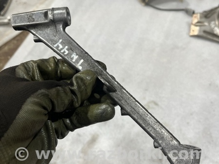 ФОТО Кронштейн для Volkswagen Atlas/Teramont I +1 рест (17-23) Київ