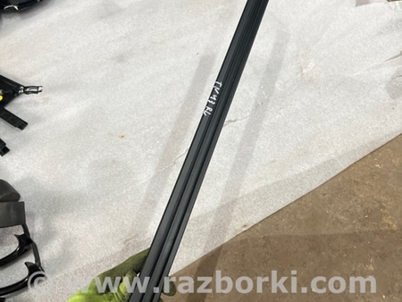 ФОТО Уплотнитель стекла двери для Volkswagen Atlas/Teramont I +1 рест (17-23) Київ