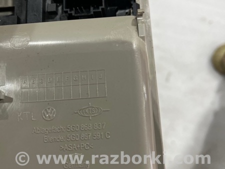 ФОТО Плафон подсветки салона для Volkswagen Atlas/Teramont I +1 рест (17-23) Київ