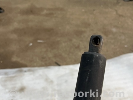 ФОТО Амортизатор крышки багажника для Ford Explorer V U502 (10-19) Київ