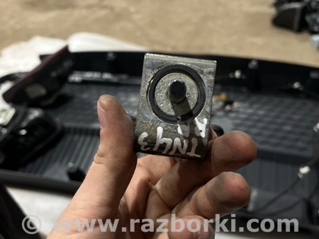 ФОТО Петля двери багажника для Volkswagen Atlas/Teramont I +1 рест (17-23) Київ