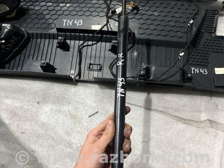 ФОТО Амортизатор двери багажника для Volkswagen Atlas/Teramont I +1 рест (17-23) Київ