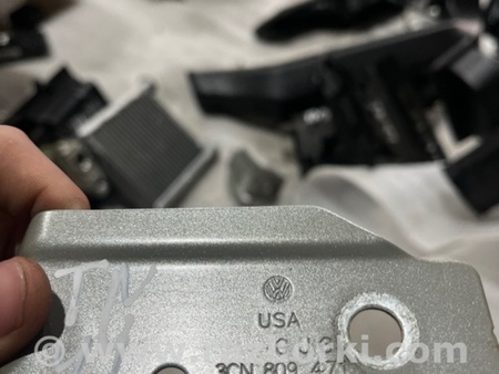 ФОТО Кронштейн для Volkswagen Atlas/Teramont I +1 рест (17-23) Київ