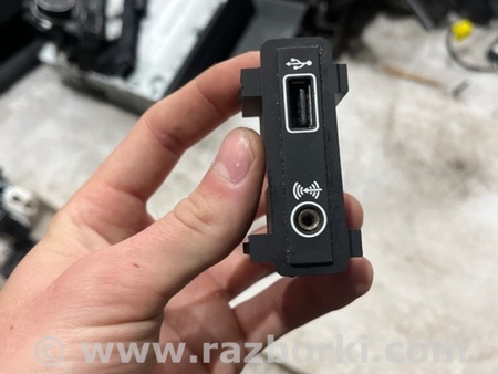 ФОТО Зарядное гнездо для Volkswagen Atlas/Teramont I +1 рест (17-23) Київ