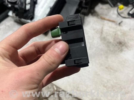 ФОТО Зарядное гнездо для Volkswagen Atlas/Teramont I +1 рест (17-23) Київ