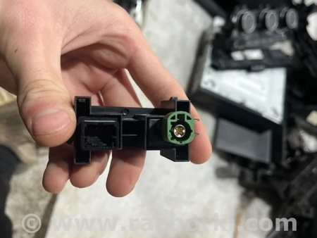 ФОТО Зарядное гнездо для Volkswagen Atlas/Teramont I +1 рест (17-23) Київ