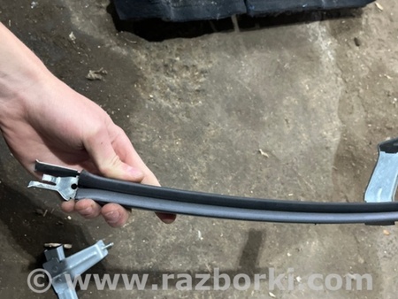 ФОТО Направляющая стекла двери для Ford Explorer V U502 (10-19) Київ