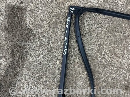 ФОТО Уплотнительная резинка боковой двери для Ford Explorer V U502 (10-19) Київ