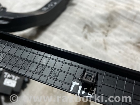 ФОТО Накладка торпедо для Ford Explorer V U502 (10-19) Київ