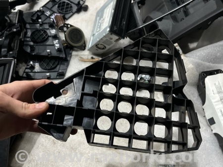 ФОТО Кронштейн для Volkswagen Atlas/Teramont I +1 рест (17-23) Київ