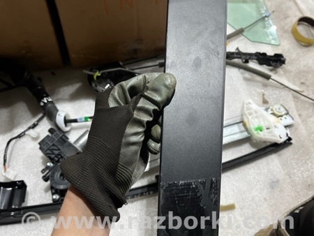 ФОТО Направляющая стекла двери для Subaru Crosstrek 3 GU (2022-) Київ