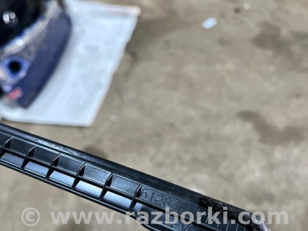 ФОТО Уплотнитель стекла двери для Subaru Crosstrek 3 GU (2022-) Київ