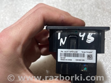 ФОТО Зарядное гнездо для Ford Explorer V U502 (10-19) Київ