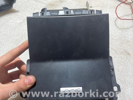 ФОТО Бардачок между сиденьями для Ford Explorer V U502 (10-19) Київ
