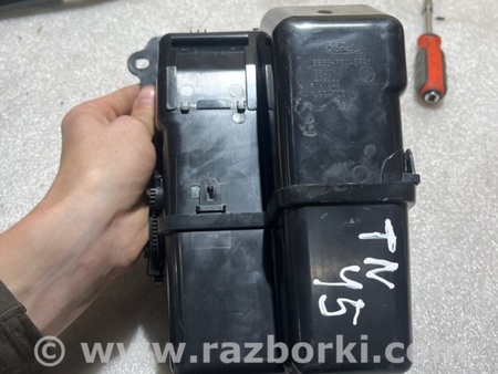 ФОТО Бардачок между сиденьями для Ford Explorer V U502 (10-19) Київ