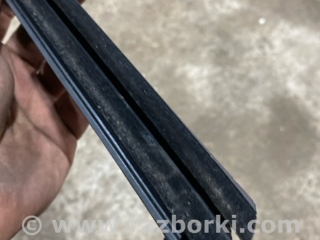 ФОТО Уплотнитель стекла двери для Volkswagen Atlas/Teramont I +1 рест (17-23) Київ