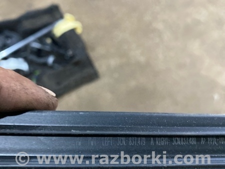 ФОТО Уплотнитель стекла двери для Volkswagen Atlas/Teramont I +1 рест (17-23) Київ