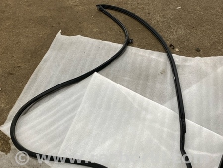 ФОТО Уплотнительная резинка боковой двери для Subaru Crosstrek 3 GU (2022-) Київ