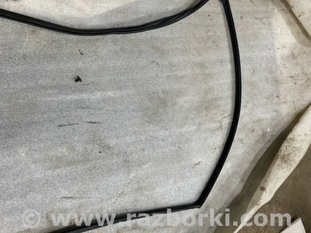 ФОТО Направляющая стекла двери для Subaru Legacy VI BN (14-19) Київ