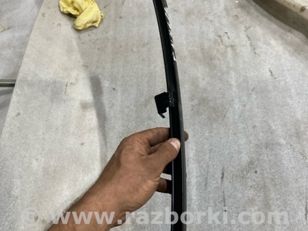 ФОТО Направляющая стекла двери для Subaru Legacy VI BN (14-19) Київ