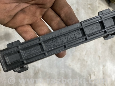 ФОТО Крышка салонного фильтра для Ford Explorer V U502 (10-19) Київ