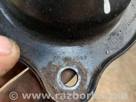 ФОТО Крепление амортизатора для Porsche Cayenne II 958 E2/92A (10-14) Київ