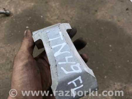 ФОТО Кронштейн для Volvo XC90 II SPA (2015-) Київ