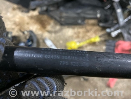 ФОТО Амортизатор капота для Porsche Cayenne II 958 E2/92A (10-14) Київ