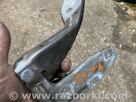 ФОТО Петля замка капота для Porsche Cayenne II 958 E2/92A (10-14) Київ