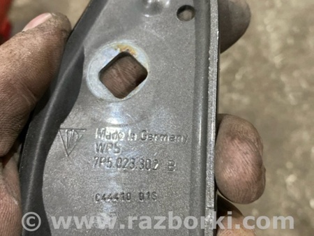 ФОТО Петля замка капота для Porsche Cayenne II 958 E2/92A (10-14) Київ