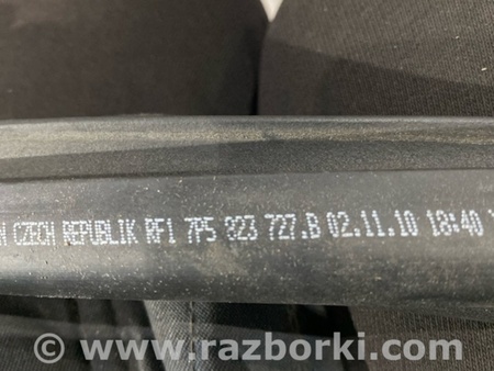 ФОТО Уплотнительная резинка капота для Porsche Cayenne II 958 E2/92A (10-14) Київ