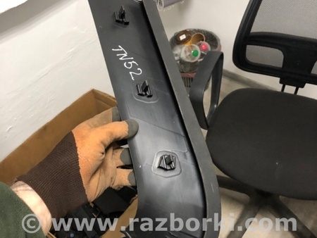 ФОТО Обшивка двери багажника для Porsche Cayenne II 958 E2/92A (10-14) Київ