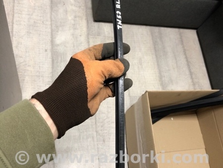 ФОТО Уплотнительная резинка для Porsche Cayenne II 958 E2/92A (10-14) Київ