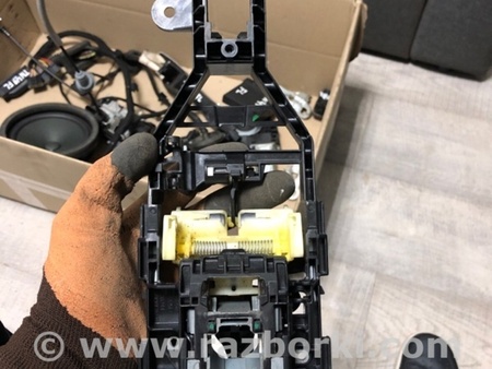 ФОТО Кронштейн ручки двери для Volvo XC90 II SPA (2015-) Київ