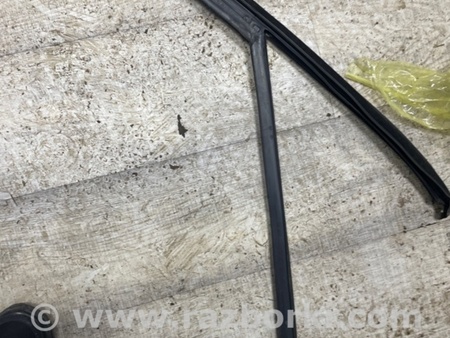 ФОТО Уплотнительная резинка боковой двери для Porsche Cayenne II 958 E2/92A (10-14) Київ