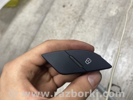 ФОТО Кнопка открытия двери для Audi (Ауди) A3 III 8V (12-20) Київ