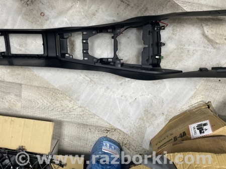 ФОТО Консоль между сидений для Audi (Ауди) A3 III 8V (12-20) Київ