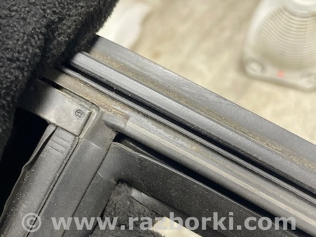 ФОТО Уплотнитель стекла двери для Volvo XC90 II SPA (2015-) Київ