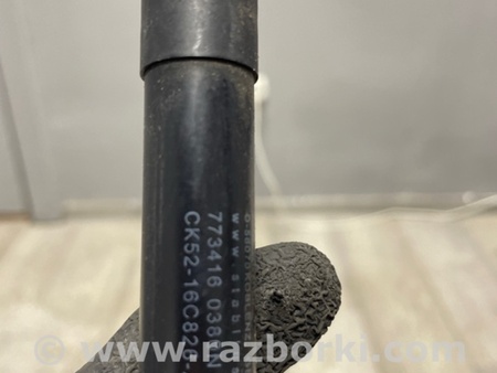 ФОТО Амортизатор капота для Land Rover Range Rover IV L405 (12-21) Київ