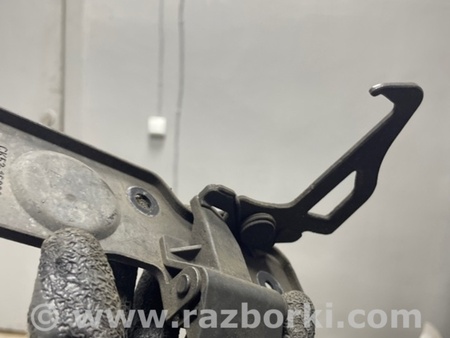 ФОТО Крюк замка капота для Land Rover Range Rover IV L405 (12-21) Київ