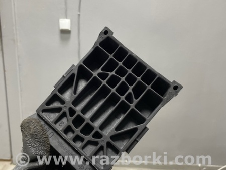 ФОТО Противооткатный упор для Land Rover Range Rover IV L405 (12-21) Київ