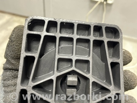 ФОТО Противооткатный упор для Land Rover Range Rover IV L405 (12-21) Київ