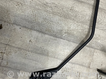 ФОТО Уплотнитель стекла двери для Land Rover Range Rover IV L405 (12-21) Київ