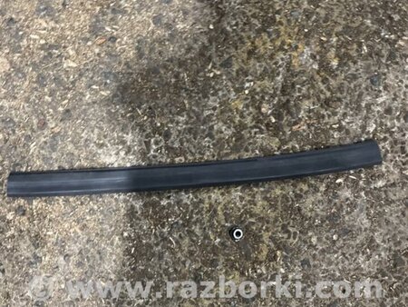 ФОТО Уплотнительная резинка капота для Land Rover Range Rover IV L405 (12-21) Київ
