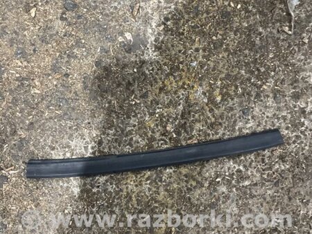 ФОТО Уплотнительная резинка капота для Land Rover Range Rover IV L405 (12-21) Київ