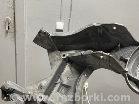 ФОТО Кронштейн для Volvo XC90 II SPA (2015-) Київ